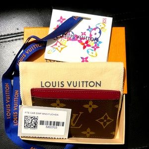 Authentic LV CARD HOLDER/ Date code: CA5210 Made in Spain.No Lowball. FIRMED